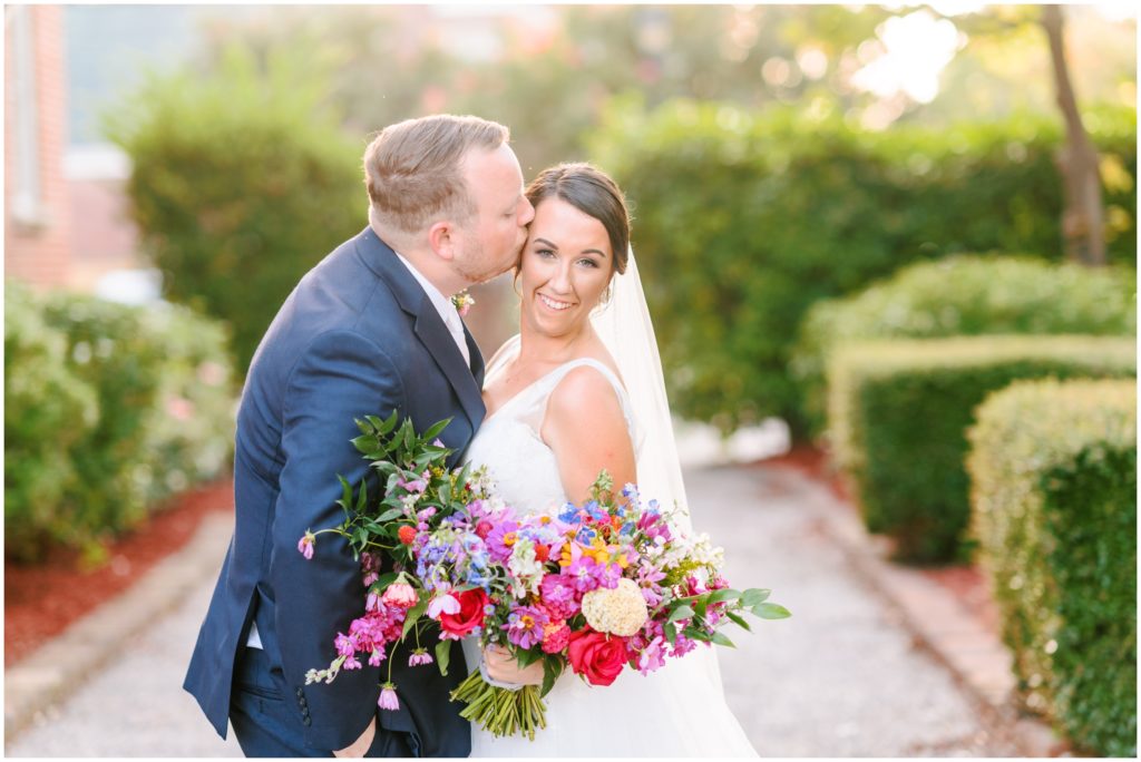 Why You Should Pick a Wedding Photographer You Connect With