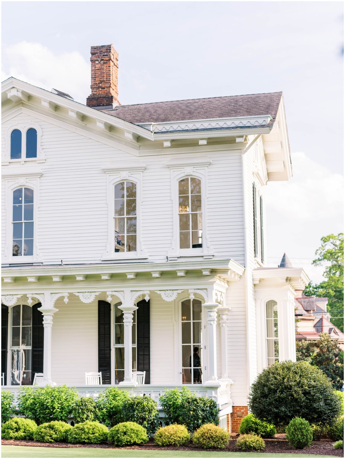 vibrant-garden-wedding-at-the-merrimon-wynne-house-arika-jordan