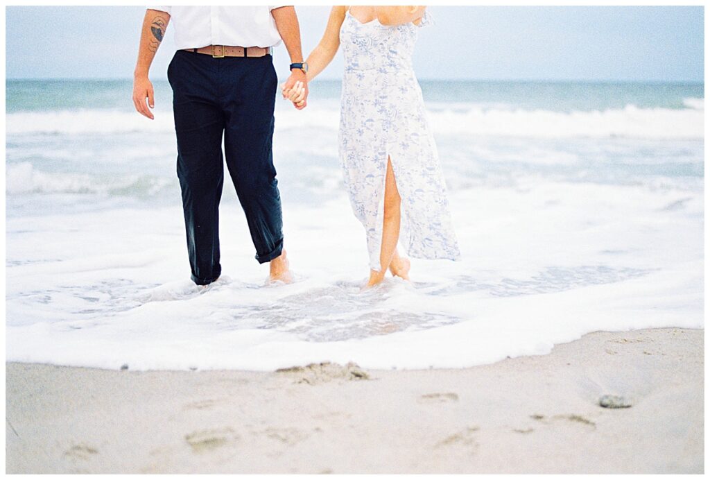 classic southern engagment photos at fort fisher